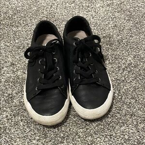 Black Low-Top Sneakers